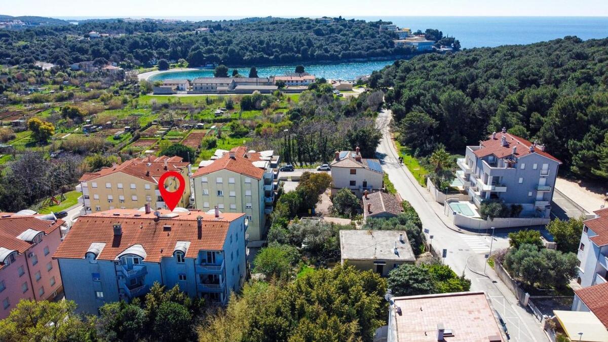 Vallis On The Lungomare, Near The Sea Pula